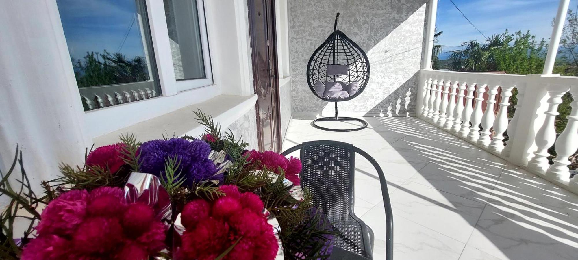 Hilltop Guest House Kutaisi Dış mekan fotoğraf